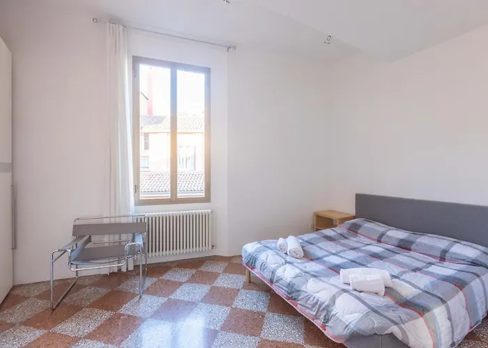 Daire Nel Ghetto, By Short Holidays